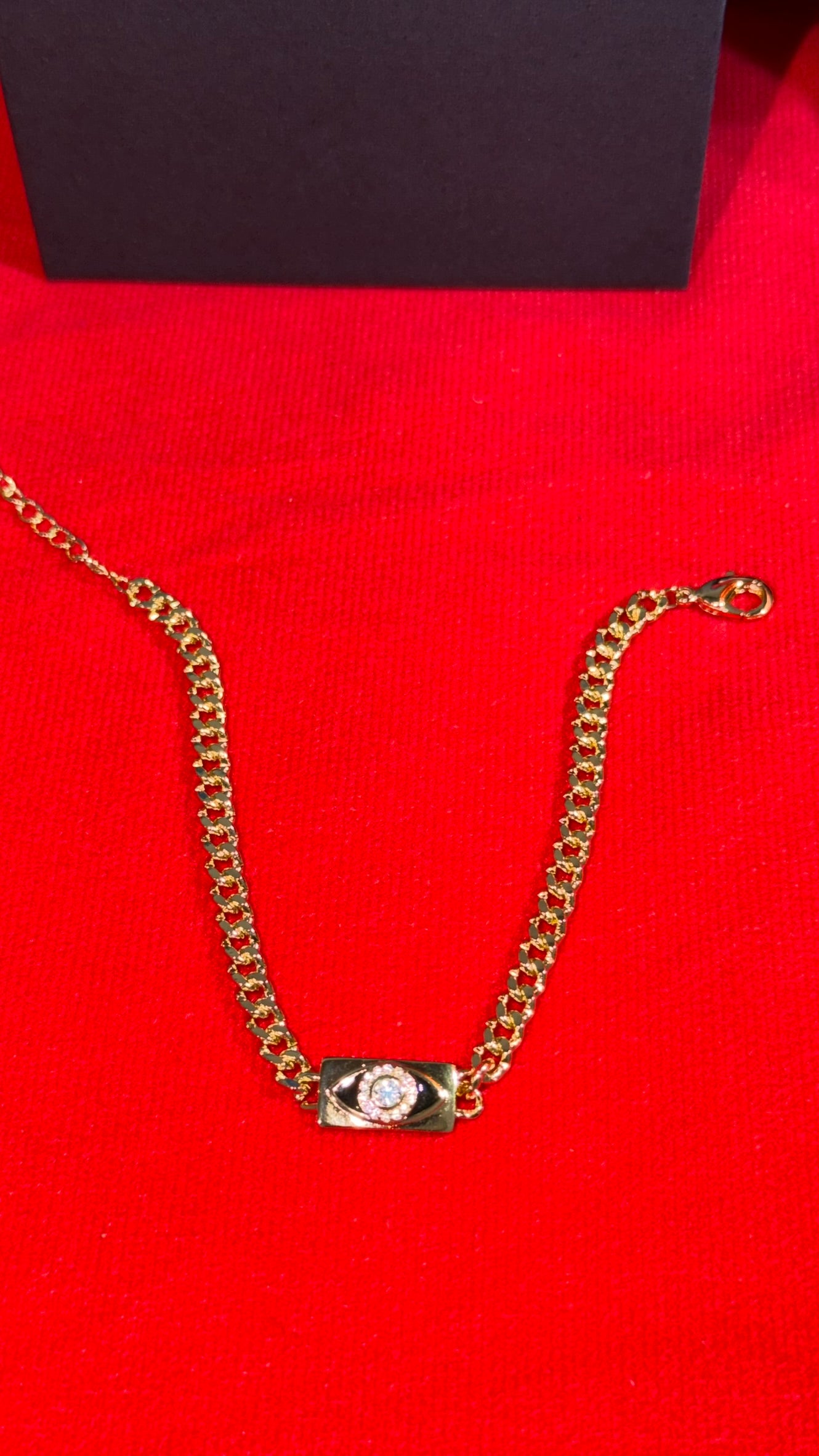 Pulsera Placa Ojo Turco Negro con Circonia Oro Laminado 18K